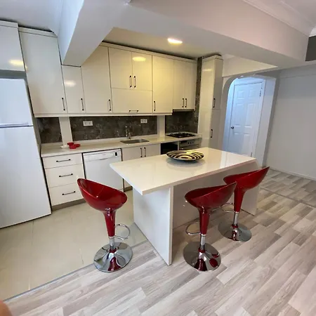 Your Comfortable With Sea View In Alsancak